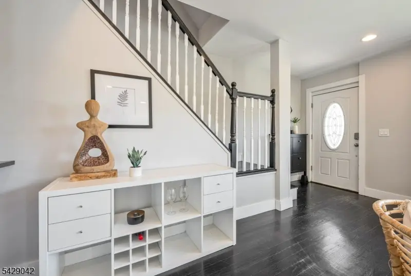 1154 Stasia St, Teaneck, NJ 07666 - #2