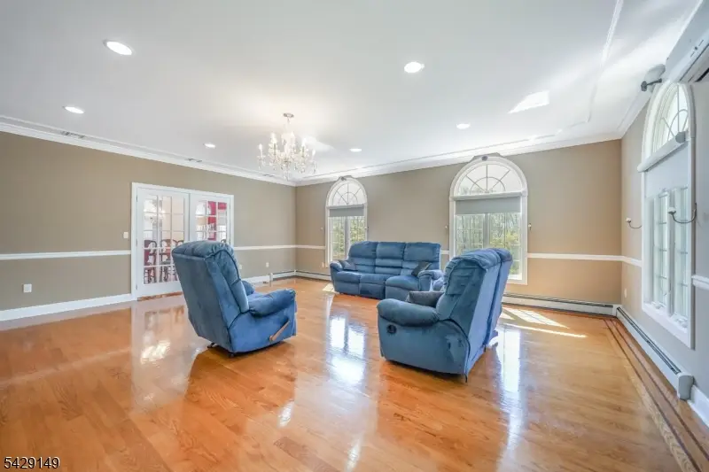 72 Gathering Hill Ct, Parsippany Troy Hills, NJ 07950 - #3