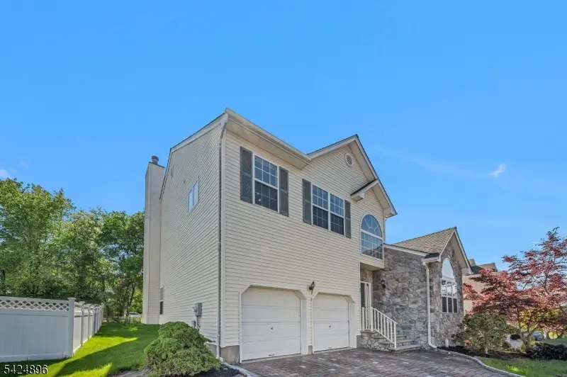 30 Purcell Rd, Bradley Gardens, NJ 08807 - #2