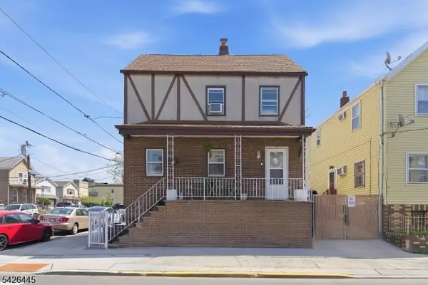 43 Bank St, Elizabeth City, NJ 07201