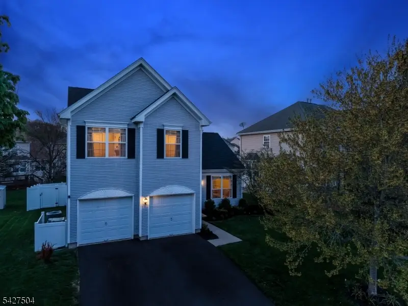 71 Saxton Dr, Hackettstown, NJ 07840 - #2