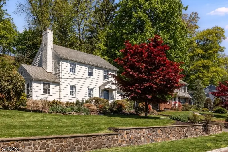 582 Highland Ave, Montclair, NJ 07043 - #2