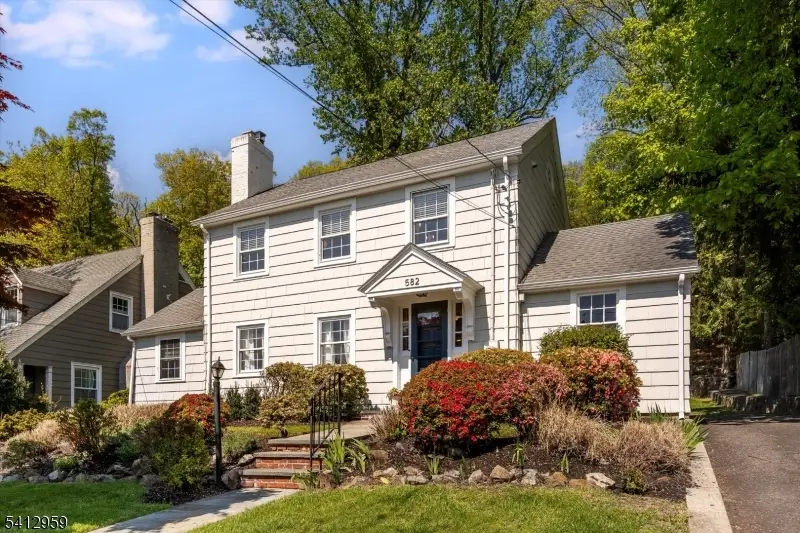582 Highland Ave, Montclair, NJ 07043 - #3