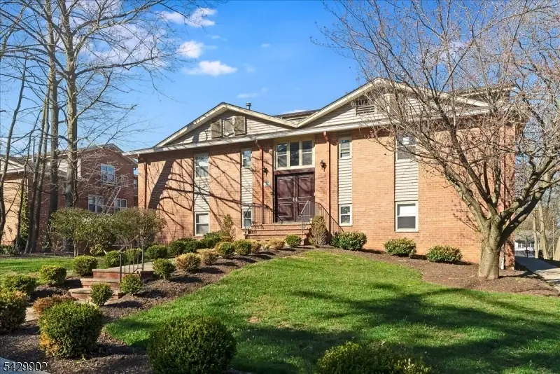 361 Claremont Ave #11, Montclair, NJ 07042 - #1