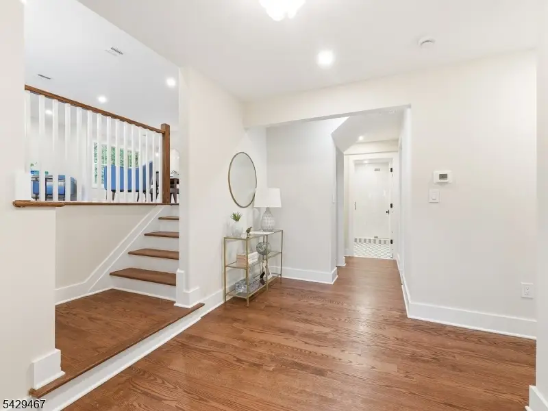 29 Heron Rd, Livingston, NJ 07039 - #2