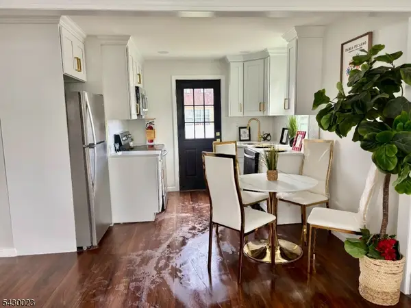 197 Delaware Ave, Aberdeen Twp., NJ 07721