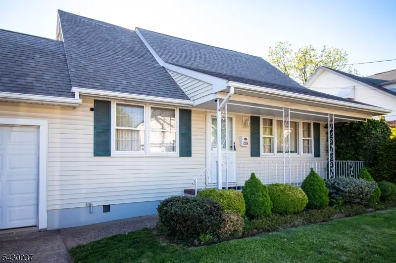 226 S 5th Ave, Manville, NJ 08835 - #1