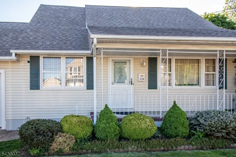 226 S 5th Ave, Manville, NJ 08835 - #2