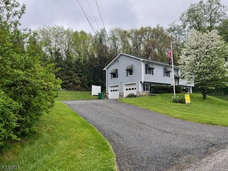 33 Circle Dr, Hamburg, NJ 07419 - #1