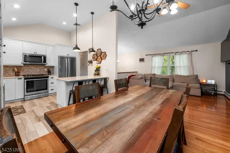 8 Cold Spring Dr, Vernon, NJ 07422 - #3