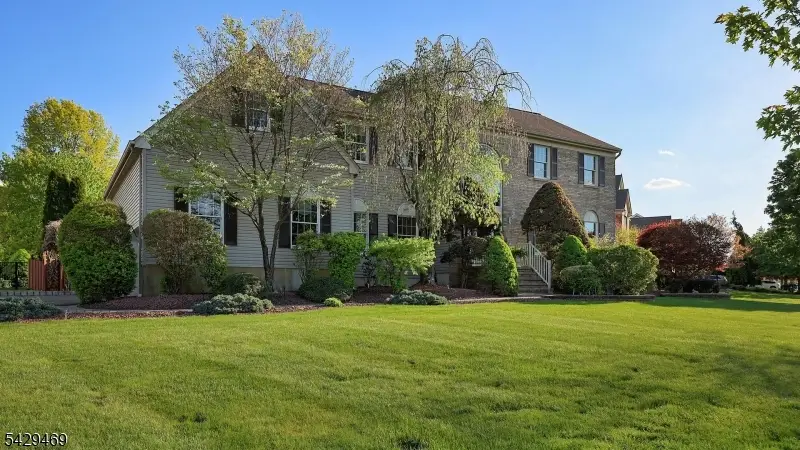 2 Raddel Ct, Blackwells Mills, NJ 08844 - #3