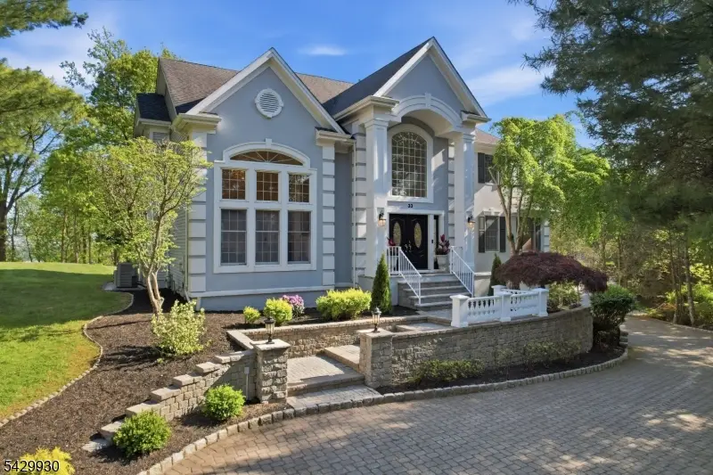 33 Scheurman Ter, Dunellen, NJ 07059 - #1