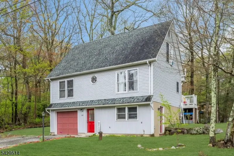 140 Papscoe Rd, Upper Greenwood Lake, NJ 07421 - #1