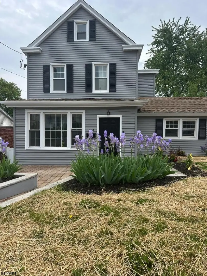 724 3rd St, Lyndhurst, NJ 07071 - #1