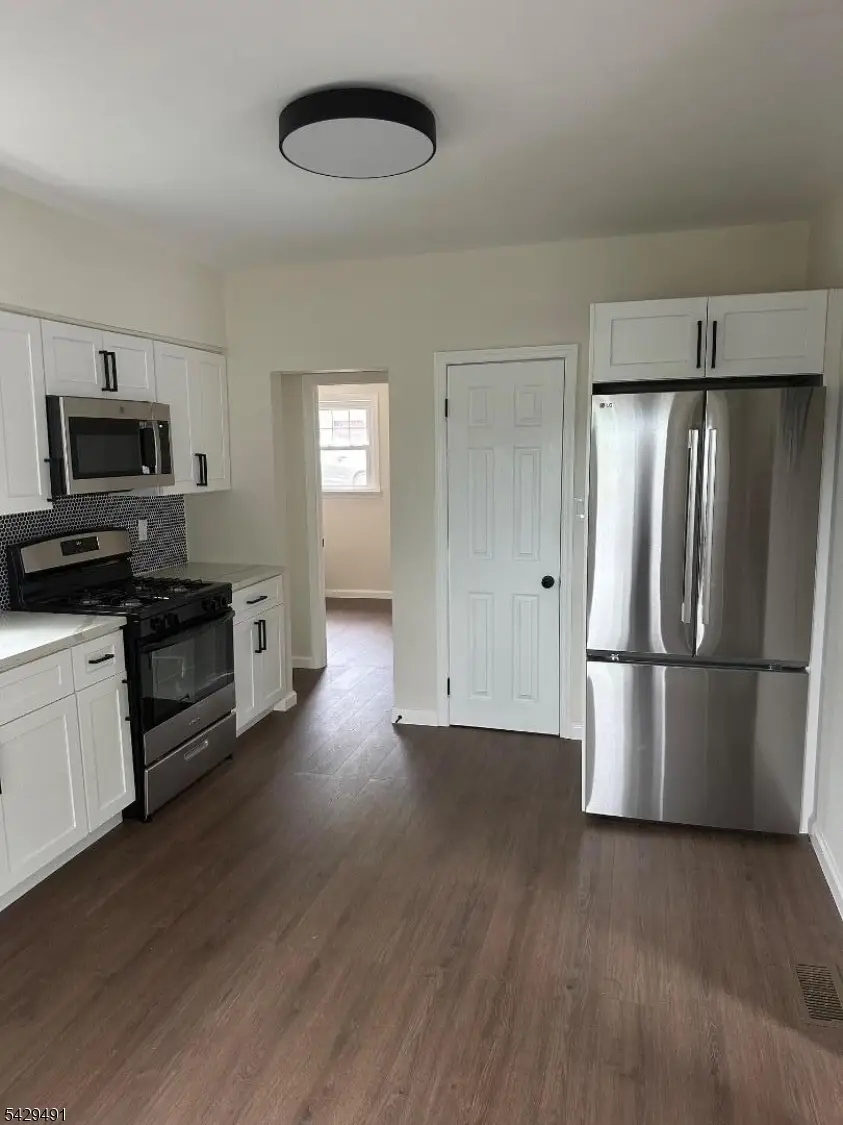 724 3rd St, Lyndhurst, NJ 07071 - #2