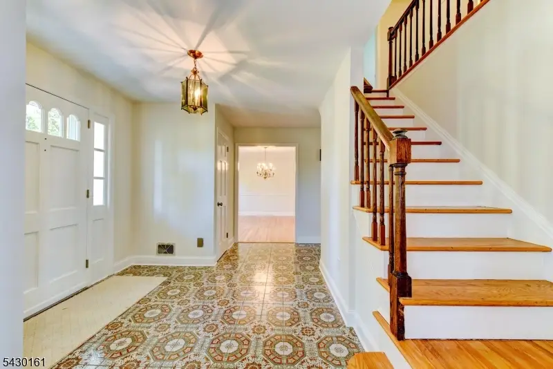 445 Brookview Ct, Branchburg, NJ 08876 - #3