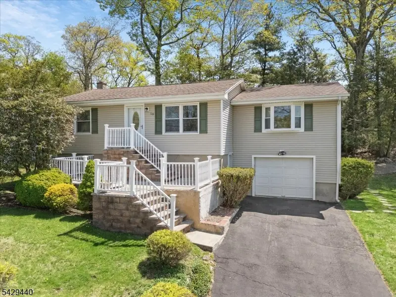 119 Rollins Trl, Hopatcong, NJ 07843 - #2