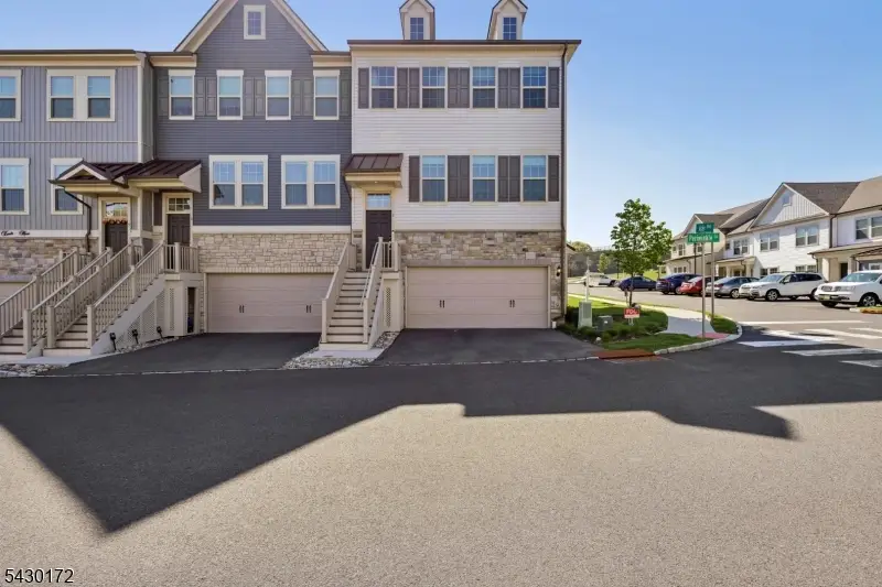 1 Periwinkle Ln, Warren, NJ 07059 - #1