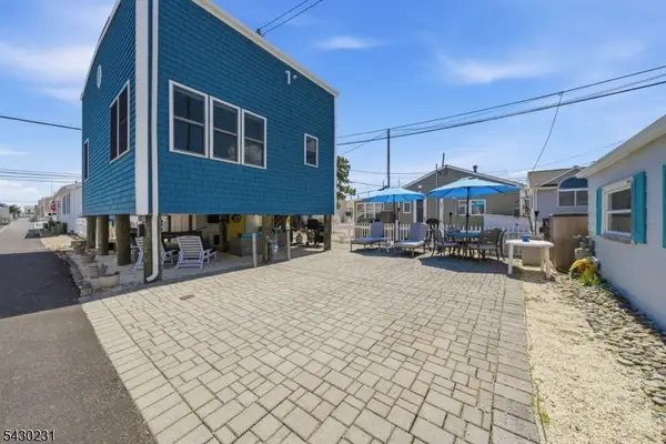 105 W Dune Way, Toms River Township, NJ 08735