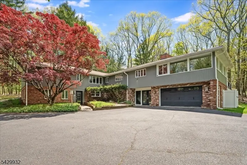 18 Green Rd, Sparta, NJ 07871 - #1