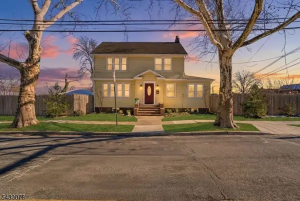 241 Hillside Rd, Elizabeth City, NJ 07208