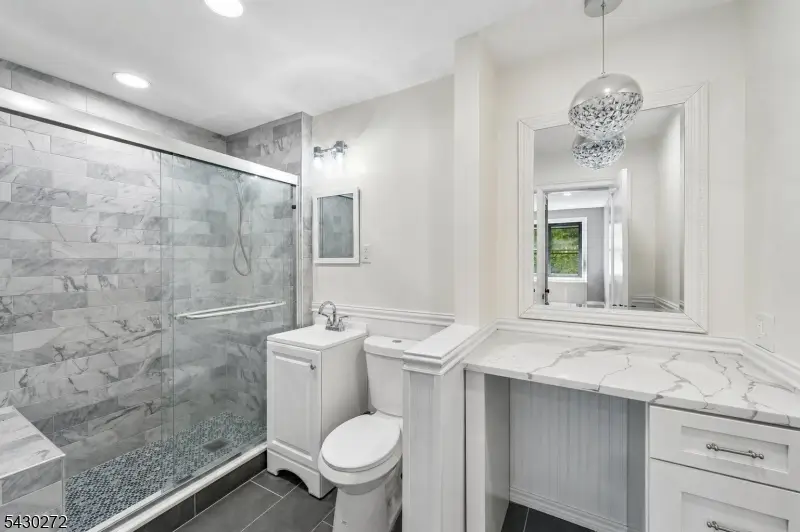 131 Kensington Ave #D5, Jersey City, NJ 07304 - #3