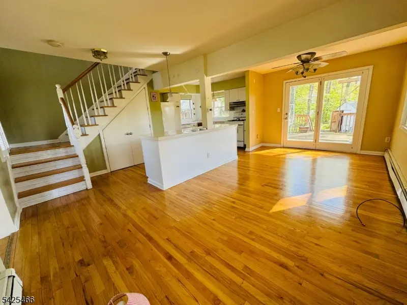 95 Unger Ave, Hopatcong, NJ 07874 - #3