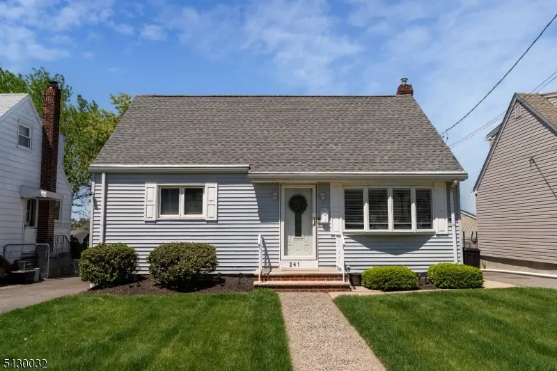 241 Coupe Pl, North Arlington, NJ 07031 - #1