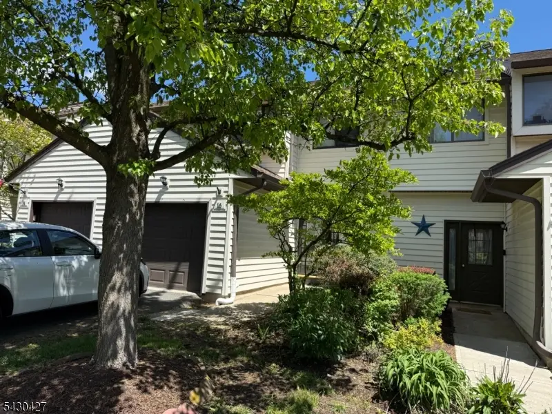 16 Sparrow Circle, Hampton, NJ 07860 - #1