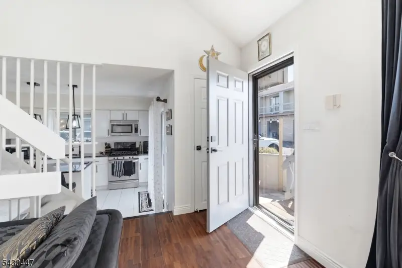 9 Talbot St, Franklin, NJ 08873 - #2