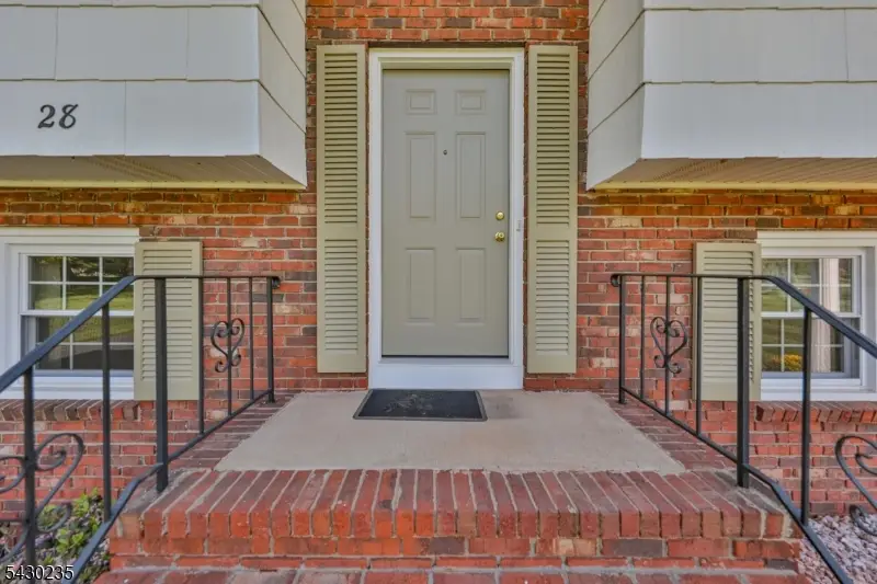 28 Scott Dr, Blackwells Mills, NJ 08844 - #2