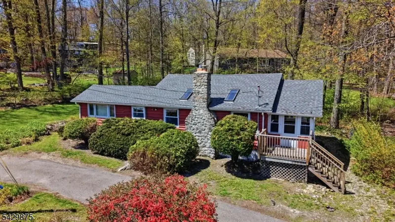 155 Highland Lakes Rd, Highland Lakes, NJ 07422 - #2