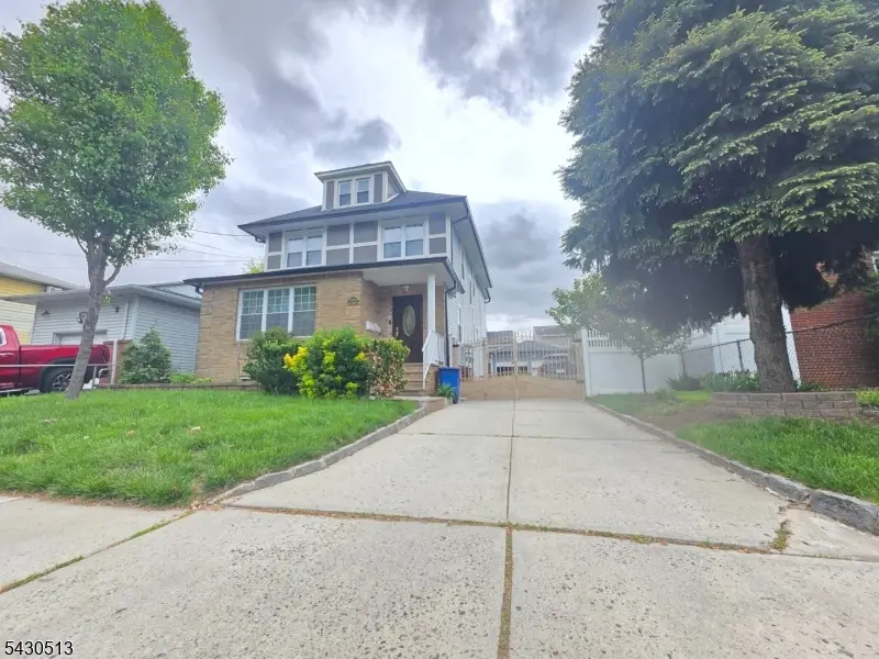 2032 E Saint Georges Ave, Linden, NJ 07036 - #1