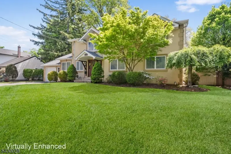 124 Crain Rd, Paramus, NJ 07652 - #3
