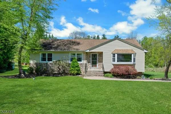 11 Lawrence Rd, Randolph Twp., NJ 07869