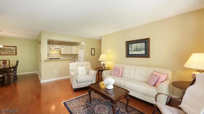 44 Crabapple Ln, Franklin Park, NJ 08823 - #3