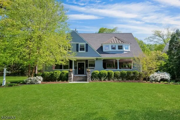 27 Bedford Rd, Summit City, NJ 07901