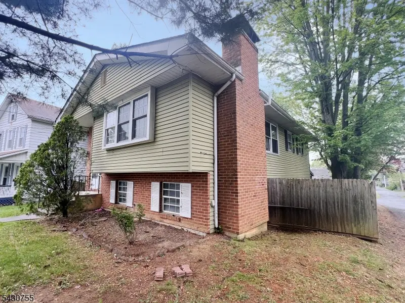 89 W Warren St, Washington, NJ 07882 - #2