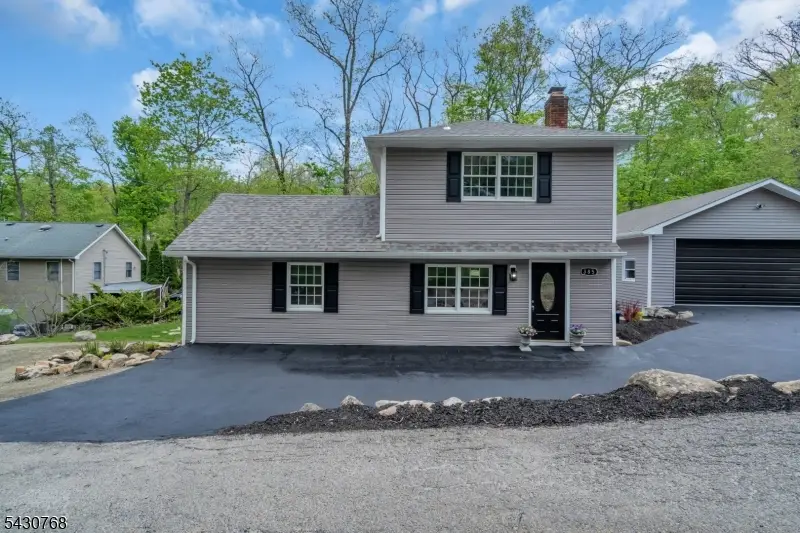 385 Maxim Dr, Hopatcong, NJ 07843 - #3