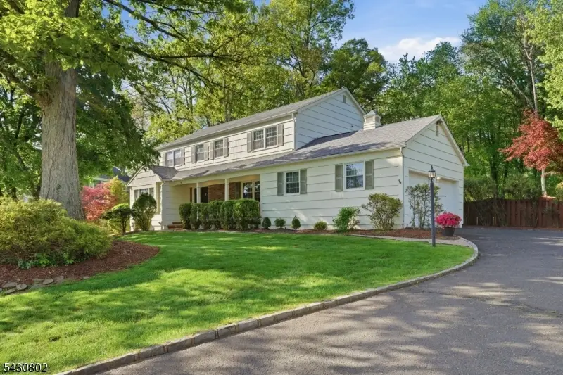16 Beech Ct, Chatham, NJ 07928 - #1