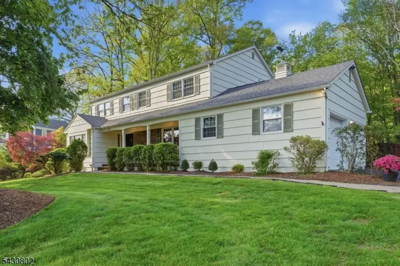16 Beech Ct, Chatham, NJ 07928 - #2