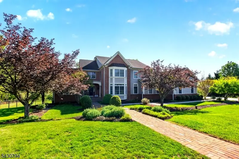 8 Morningside Ct, Raritan, NJ 08822 - #1