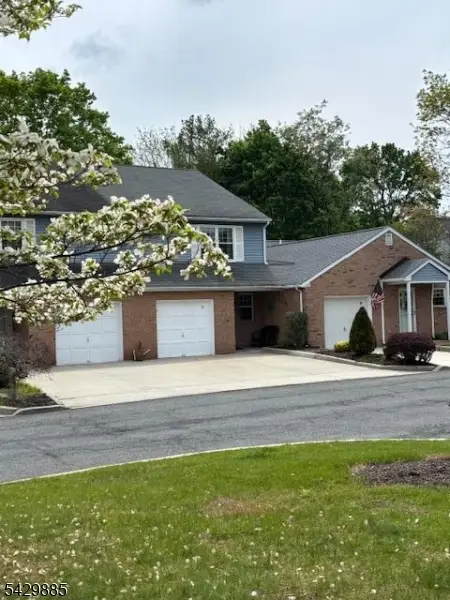 7 Esther Ct, Lebanon, NJ 08833 - #1