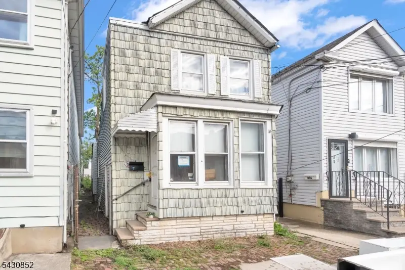 88 Komorn St, Newark, NJ 07105 - #2