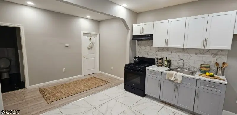 16-18 Boylan St, Newark, NJ 07106 - #3