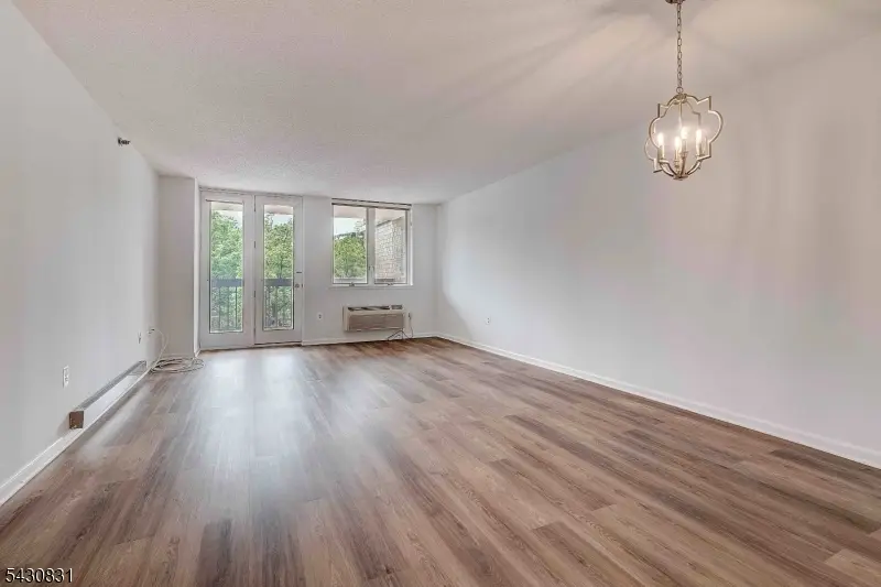 10 Smith Manor Blvd, West Orange, NJ 07052 - #3