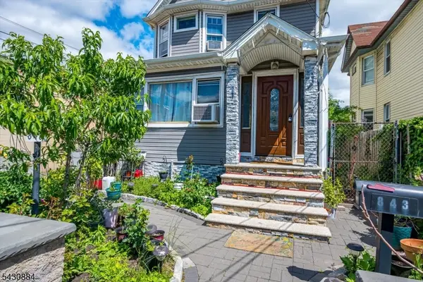 841 Summer St, Elizabeth City, NJ 07202