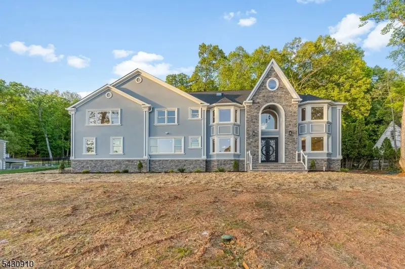 1395 Washington Valley Rd, Bridgewater, NJ 08807 - #1