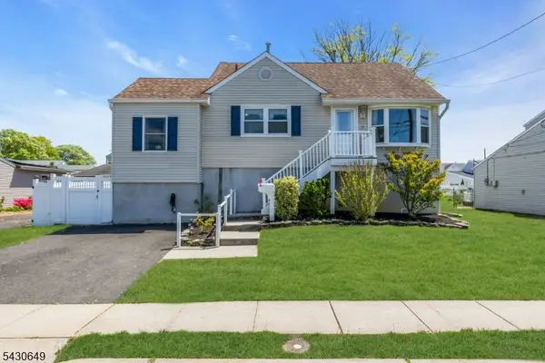 10 Haug St, Union Beach Boro, NJ 07735