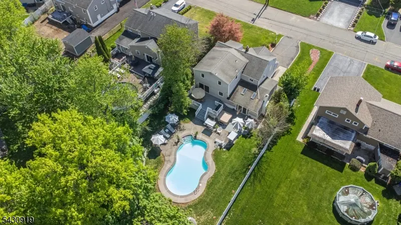 25 Meadow Dr, Little Falls, NJ 07424 - #1